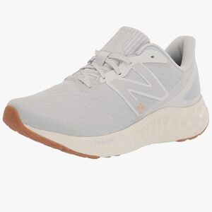 New Balance Women's Fresh Foam Arishi V4 Running Shoe